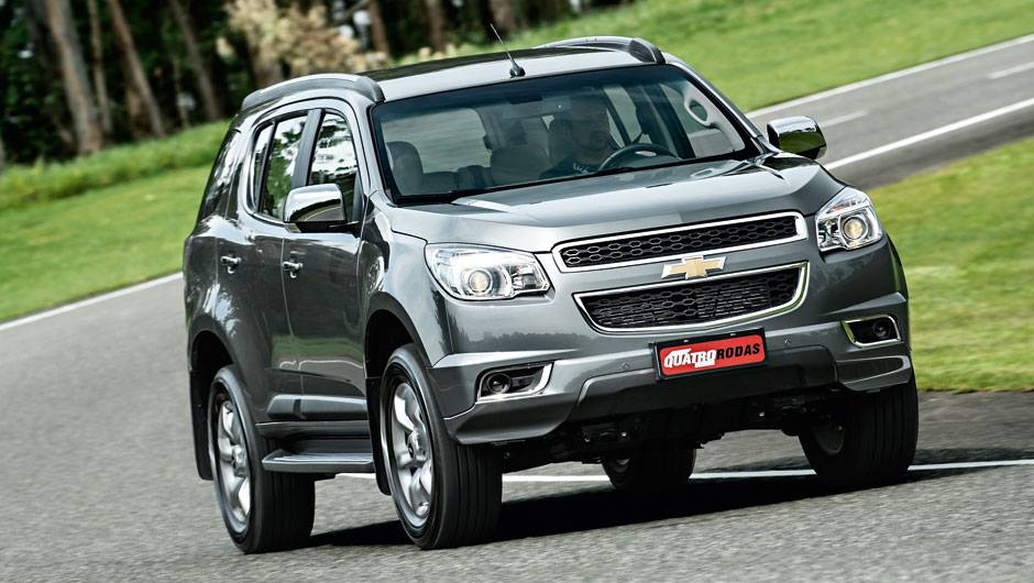 SUV leva sete e chega em vers&atilde;o &uacute;nica | <a href="https://quatrorodas.abril.com.br/carros/testes/chevrolet-trailblazer-729755.shtml" rel="migration">Leia mais</a>