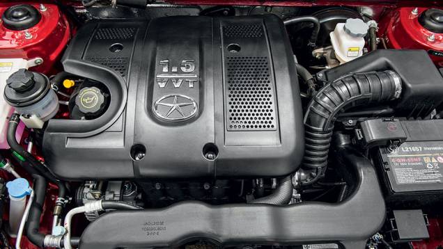 Motor 1.5 16V VVT rende 127 cv com etanol | <a href="https://quatrorodas.abril.com.br/carros/lancamentos/jac-j3-s-1-5-jetflex-740479.shtml" rel="migration">Leia mais</a> Motor 1.5 16V VVT rende 127 cv com etanol | <a href="https://quatrorodas.abril.com.br/carros/lancamentos/jac-j3-s-1-5-jetflex-740479.shtml" rel="migration">Leia mais</a>