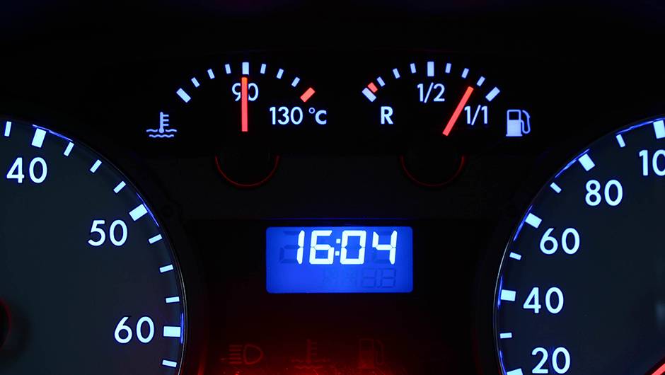 Roda pouco por semana? N&atilde;o precisa deixar o tanque 100% cheio, pois ele n&atilde;o ir&aacute; evaporar mais. | <a href="https://quatrorodas.abril.com.br/reportagens/geral/viloes-consumo-841540.shtml" target="_blank" rel="migration">Leia mais</a>