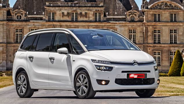 C4 Picasso tem uma ampla área envidraçada | <a href="https://quatrorodas.abril.com.br/carros/impressoes/citroen-c4-picasso-888961.shtml" target="_blank" rel="migration">Leia mais</a>