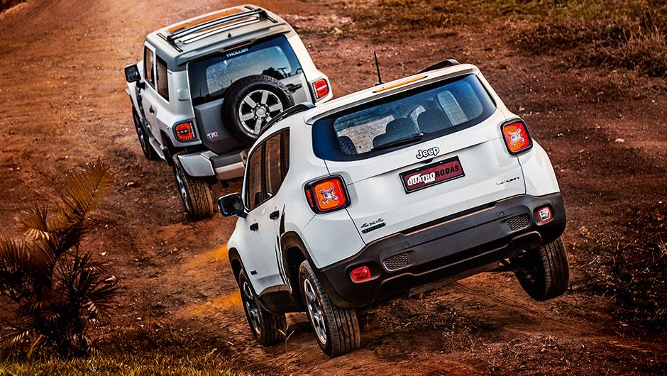 Siga o mestre: Renegade n&atilde;o se amedrontadiante do T4 | <a href="https://quatrorodas.abril.com.br//carros/comparativos/troller-t4-x-jeep-renegade-890323.shtml" target="_blank" rel="migration">Leia mais</a>