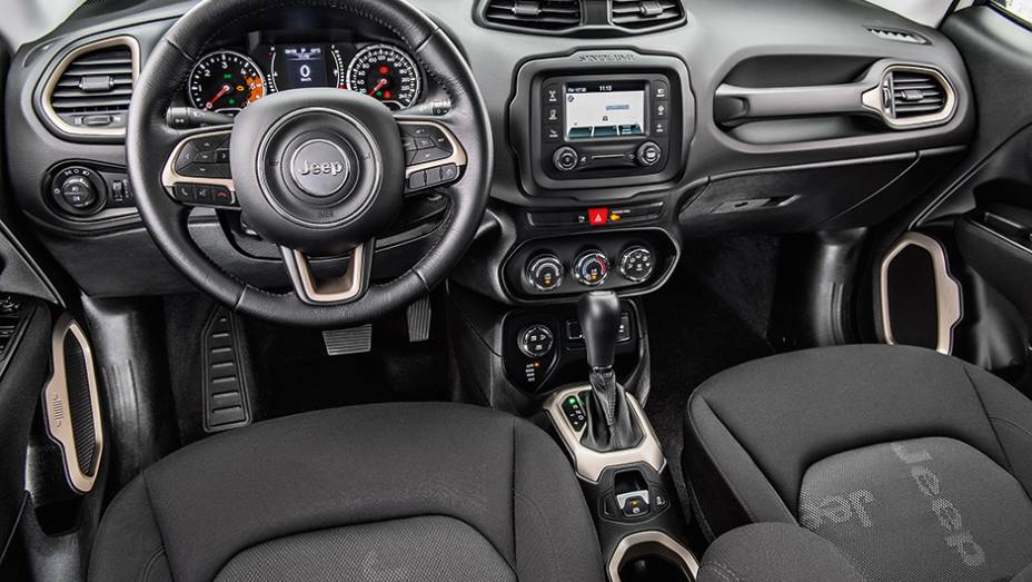 <a href="https://quatrorodas.abril.com.br//carros/comparativos/troller-t4-x-jeep-renegade-890323.shtml" target="_blank" rel="migration">Leia mais</a>