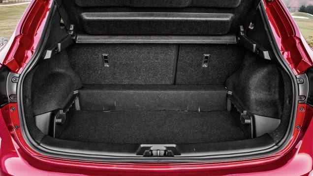 ... podem ser rearranjados para criar... | <a href="https://quatrorodas.abril.com.br/carros/impressoes/nissan-qashqai-888920.shtml" target="_blank" rel="migration">Leia mais</a> ... podem ser rearranjados para criar... | <a href="https://quatrorodas.abril.com.br/carros/impressoes/nissan-qashqai-888920.shtml" target="_blank" rel="migration">Leia mais</a>