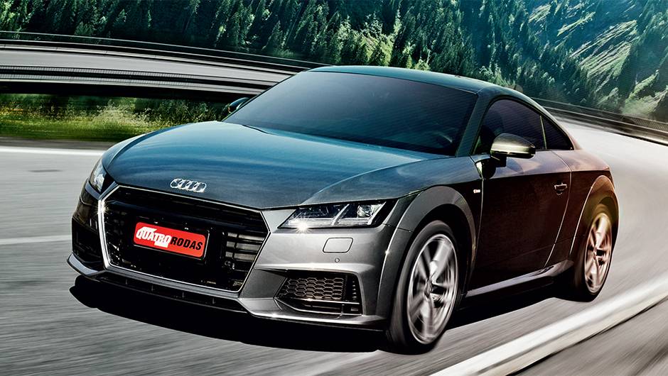 Gostou da frente? Todos os Audi ser&atilde;o assim | <a href="https://quatrorodas.abril.com.br/carros/testes/audi-tt-887160.shtml" target="_blank" rel="migration">Leia mais</a>