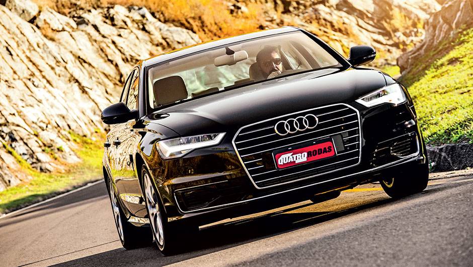 Fala a verdade: ele n&atilde;o parece um Audi A3? | <a href="https://quatrorodas.abril.com.br/carros/testes/audi-a6-2-0-tfsi-898260.shtml" target="_blank" rel="migration">Leia mais</a>