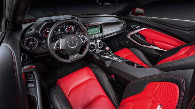 <a href="https://quatrorodas.abril.com.br/carros/impressoes/chevrolet-camaro-898002.shtml" target="_blank" rel="migration">Leia mais</a> <a href="https://quatrorodas.abril.com.br/carros/impressoes/chevrolet-camaro-898002.shtml" target="_blank" rel="migration">Leia mais</a>