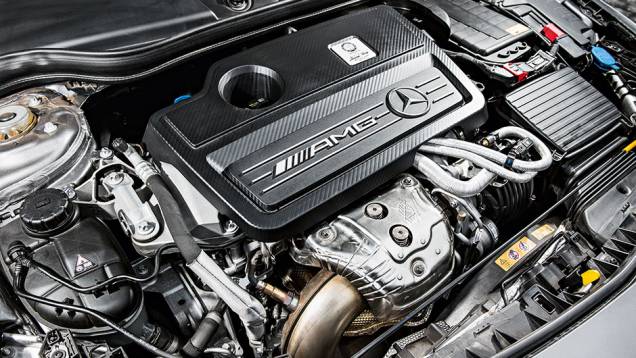 CLA tem o quatro-cilindros mais potente do mundo: 360 cv | <a href="http://quatrorodas.abril.com.br/carros/comparativos/audi-s3-x-mercedes-cla-45-amg-898620.shtml" target="_blank" rel="migration">Leia mais</a> CLA tem o quatro-cilindros mais potente do mundo: 360 cv | <a href="http://quatrorodas.abril.com.br/carros/comparativos/audi-s3-x-mercedes-cla-45-amg-898620.shtml" target="_blank" rel="migration">Leia mais</a>