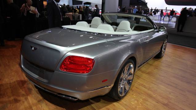 Bentley Continental V8 Conversível