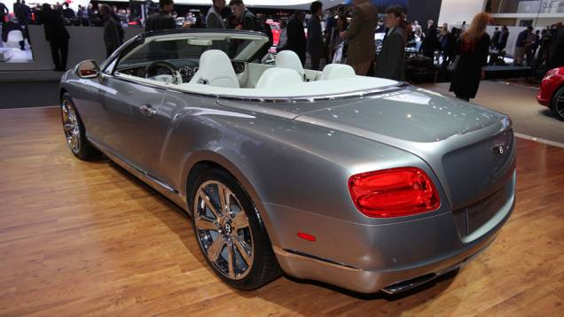 Bentley Continental V8 Conversível