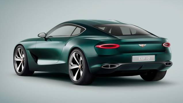 Traseira mantém o estilo clássico do Coupé | <a href="https://quatrorodas.abril.com.br/noticias/saloes/detroit-2015/bentley-revela-conceito-exp-10-speed-6-genebra-842760.shtml" rel="migration">Leia mais</a>