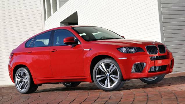 Até o crossover X6 passou pelas mãos da Motorsport, que fez o monstro de mais de duas toneladas ir de 0 a 100 km/h em menos de cinco segundos | <a href="https://quatrorodas.abril.com.br/noticias/bmw-motorsport-completa-40-anos-321570_p.shtml" rel="migration">Leia mais</a> Até o crossover X6 passou pelas mãos da Motorsport, que fez o monstro de mais de duas toneladas ir de 0 a 100 km/h em menos de cinco segundos | <a href="https://quatrorodas.abril.com.br/noticias/bmw-motorsport-completa-40-anos-321570_p.shtml" rel="migration">Leia mais</a>