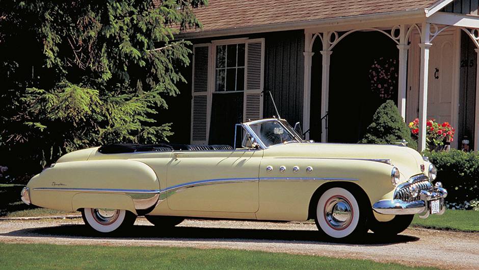 Roadmaster 1949O nome surgiu tamb&eacute;m em 1936. &Iacute;cone de luxo no p&oacute;s-guerra, exibiu paralamas embutidos com respiros nos dianteiros e grade cromada com frisos verticais