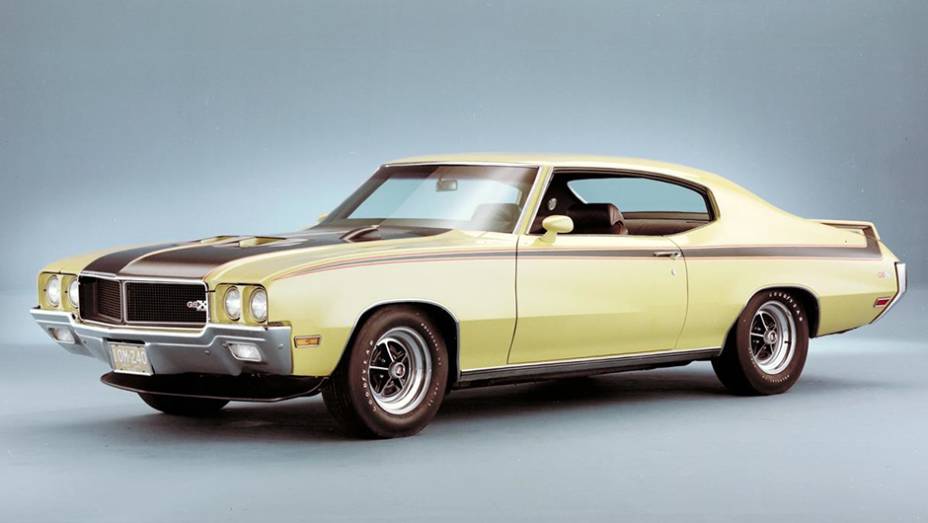 GS 1970Muscle car da marca, nascido como versão do Skylark em 1965, o GS, de Gran Sport, ganhou o pacote GSX em 1970, com V8 de 360 cv e câmbio manual