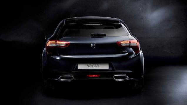 Modelo oferece quatro opções de motorização, com destaque para a versão topo de linha com 200 cv | <a href="https://quatrorodas.abril.com.br/noticias/saloes/genebra-2015/ds5-nova-cara-oficialmente-revelado-837002.shtml" rel="migration">Leia mais</a> Modelo oferece quatro opções de motorização, com destaque para a versão topo de linha com 200 cv | <a href="https://quatrorodas.abril.com.br/noticias/saloes/genebra-2015/ds5-nova-cara-oficialmente-revelado-837002.shtml" rel="migration">Leia mais</a>