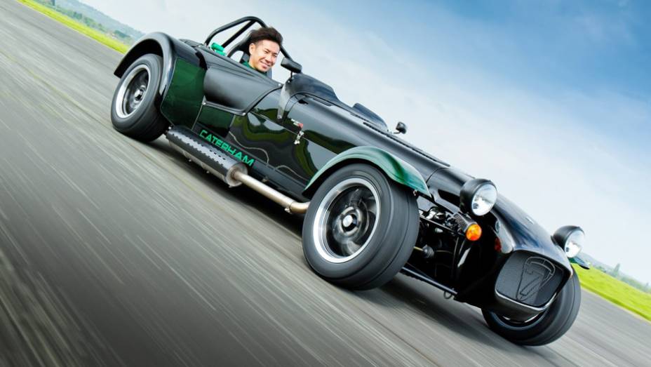 Caterham Seven Kamui Kobayashi Limited Edition | <a href="https://quatrorodas.abril.com.br/noticias/mercado/caterham-lanca-seven-kamui-kobayashi-limited-edition-784171.shtml" rel="migration">Leia mais</a>