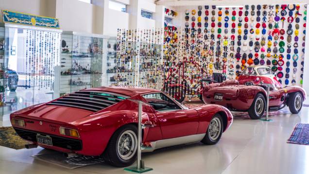 Lamborghini Miura SV e Ferrari 250: uma dupla dos sonhos para qualquer entusiasta de carros italianos