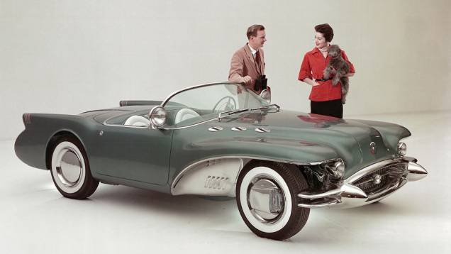 Buick Wildcat II (1954) - Antes de um Buick de linha, o nome - gato selvagem em inglês - batizou três conceitos entre 1953 e 1955. O II era um roadster agressivo, com paralamas dianteiros escancarados e um V8 de 220 cv. Buick Wildcat II (1954) - Antes de um Buick de linha, o nome - gato selvagem em inglês - batizou três conceitos entre 1953 e 1955. O II era um roadster agressivo, com paralamas dianteiros escancarados e um V8 de 220 cv.