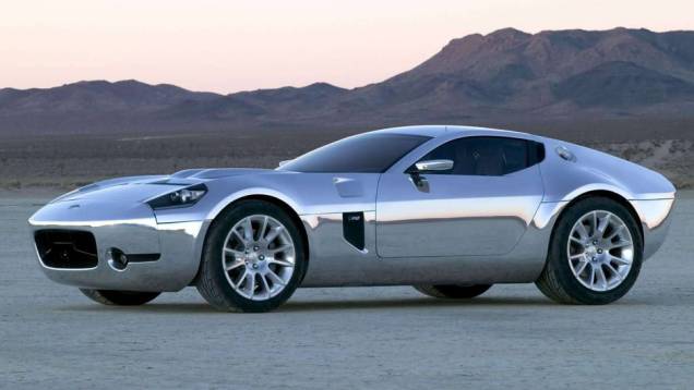 Ford Shelby GR1 (2005) - Terceira homenagem a um clássico dos anos 60 - o Cobra Daytona; a primeira foi o GT40, que chegou às ruas -, usava o mesmo motor do Cobra de 2004, mas com carroceria de alumínio polido. Ford Shelby GR1 (2005) - Terceira homenagem a um clássico dos anos 60 - o Cobra Daytona; a primeira foi o GT40, que chegou às ruas -, usava o mesmo motor do Cobra de 2004, mas com carroceria de alumínio polido.