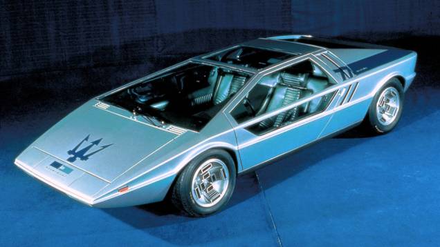 Maserati Boomerang (1972) - Algo próximo a ele foi produzido com o fora-de-série nacional Hofstetter nos anos 80, mas sem o V8 de 4.7 litros emprestado do Bora. O desenho do Maserati tinha a assinatura de Giugiaro.