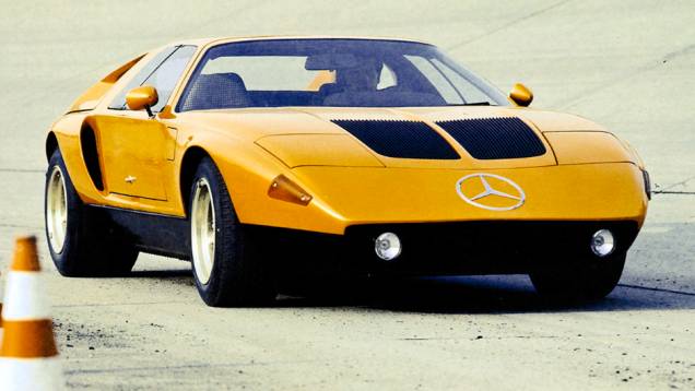Mercedes-Benz C 111-II (1969) - Ele atualizou a idéia de um esportivo Mercedes com portas asa-de-gaivota. Mais que isso, ele adotava um motor Wankel de três rotores que rendia 280 cv e o levava a até 260 km/h. Mercedes-Benz C 111-II (1969) - Ele atualizou a idéia de um esportivo Mercedes com portas asa-de-gaivota. Mais que isso, ele adotava um motor Wankel de três rotores que rendia 280 cv e o levava a até 260 km/h.
