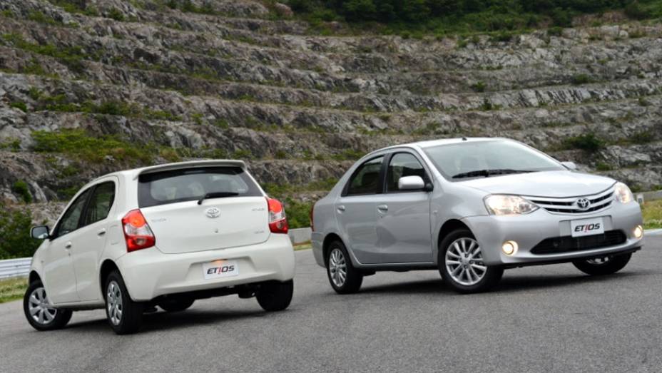 Eis o Etios, o primeiro popular da Toyota a ser vendido no mercado brasileiro | <a href="http://quatrorodas.abril.com.br/salao-do-automovel/2012/carros/toyota-etios-703992.shtml" rel="migration">Leia mais</a>