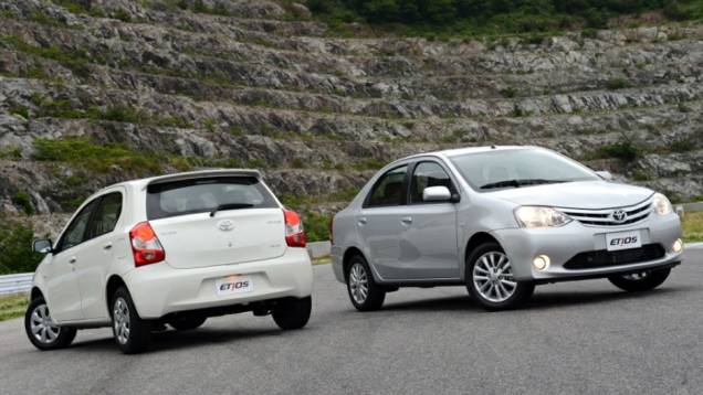 Eis o Etios, o primeiro popular da Toyota a ser vendido no mercado brasileiro | <a href="https://quatrorodas.abril.com.br/salao-do-automovel/2012/carros/toyota-etios-703992.shtml" rel="migration">Leia mais</a>