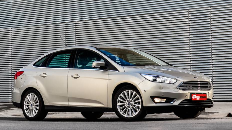 Apesar do nome pomposo, o Focus Fastback nada mais é que o antigo Focus Sedan com a nova frente já vista no hatchback | <a href="https://quatrorodas.abril.com.br/carros/impressoes/ford-focus-fastback-889520.shtml" rel="migration">Leia mais</a>