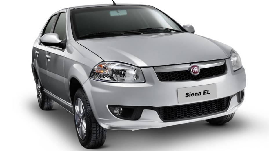 Notou a semelhança com algum modelo Fiat? Palio Weekend, Siena e Strada receberam uma reestilização a la Grand Siena, como se percebe no Siena EL | <a href="https://quatrorodas.abril.com.br/carros/lancamentos/fiat-palio-weekend-siena-strada-2013-688581.shtm" rel="migration"></a>