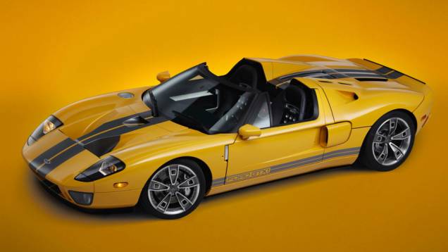 2005 - No SEMA a Ford mostrou o GTX1, conceito com teto podia ser removido ao estilo targa ou mantido só na parte central. Ele não chegou ao mercado. Em 2006, o GT saiu de linha