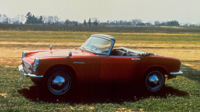 Honda S500/S600 (1963-1966):Pena a vida dele ter sido tão curta quanto seus 3,3 metros de comprimento. Com volante à direita, o roadster não poderia ser mais britânico. O S600 chegava a 140 km/h. | <a href="https://quatrorodas.abril.com.br/galerias/esp" rel="migration"></a> Honda S500/S600 (1963-1966):Pena a vida dele ter sido tão curta quanto seus 3,3 metros de comprimento. Com volante à direita, o roadster não poderia ser mais britânico. O S600 chegava a 140 km/h. | <a href="https://quatrorodas.abril.com.br/galerias/esp" rel="migration"></a>