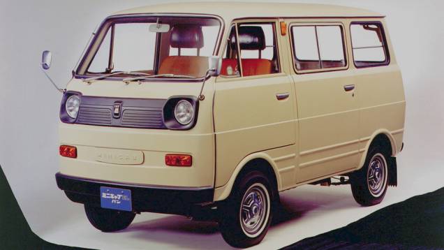Mitsubishi Minicab (1966-):Hoje ele tem propulsão elétrica de ponta, mas há 48 anos era com motor de 360 cm³ e 20 cv que ele levava carga em sua caçambinha. Em 1972 surgiu a versão furgão.| <a href="https://quatrorodas.abril.com.br/galerias/especiais/ga" rel="migration"></a> Mitsubishi Minicab (1966-):Hoje ele tem propulsão elétrica de ponta, mas há 48 anos era com motor de 360 cm³ e 20 cv que ele levava carga em sua caçambinha. Em 1972 surgiu a versão furgão.| <a href="https://quatrorodas.abril.com.br/galerias/especiais/ga" rel="migration"></a>