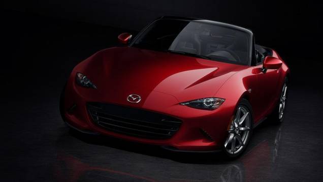 Mazda MX-5 2015 chega aos Estados Unidos | <a href="https://quatrorodas.abril.com.br/noticias/saloes/losangeles-2014/mazda-mx-5-chega-aos-estados-unidos-816114.shtml" rel="migration">Leia mais</a>