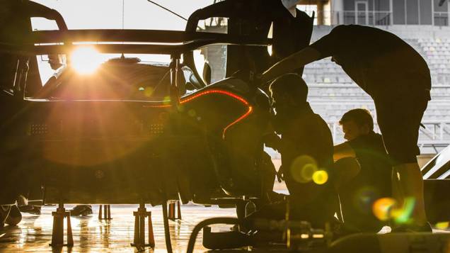 Marca vai disponibilizar testes com equipe para que o cliente se sinta como um verdadeiro "piloto" | <a href="https://quatrorodas.abril.com.br/noticias/fabricantes/mclaren-revela-gtr-p1-volante-f1-807366.shtml" rel="migration">Leia mais</a> Marca vai disponibilizar testes com equipe para que o cliente se sinta como um verdadeiro "piloto" | <a href="https://quatrorodas.abril.com.br/noticias/fabricantes/mclaren-revela-gtr-p1-volante-f1-807366.shtml" rel="migration">Leia mais</a>