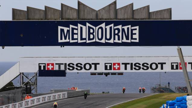 MotoGP 2014 em Phillip Island, Austrália | <a href="https://quatrorodas.abril.com.br/moto/noticias/motogp-valentino-rossi-vence-etapa-phillip-island-806658.shtml" rel="migration">Leia mais</a>