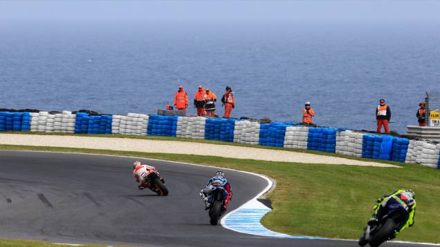 MotoGP 2014 em Phillip Island, Austrália | <a href="https://quatrorodas.abril.com.br/moto/noticias/motogp-valentino-rossi-vence-etapa-phillip-island-806658.shtml" rel="migration">Leia mais</a>
