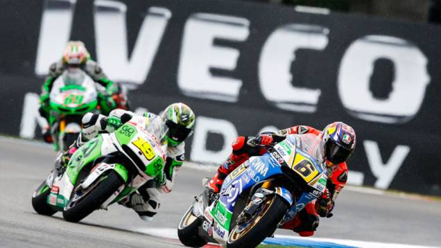 Belas imagens de Assen | <a href="https://quatrorodas.abril.com.br/moto/noticias/pela-oitava-vez-consecutiva-vitoria-marquez-motogp-787522.shtml" rel="migration">Leia mais</a>