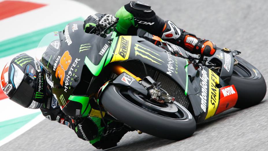 Bradley Smith da Monster Yamaha em Mugello | <a href="https://quatrorodas.abril.com.br/moto/noticias/marc-marquez-mantem-regularidade-pole-mugello-784738.shtml" rel="migration">Leia mais</a>