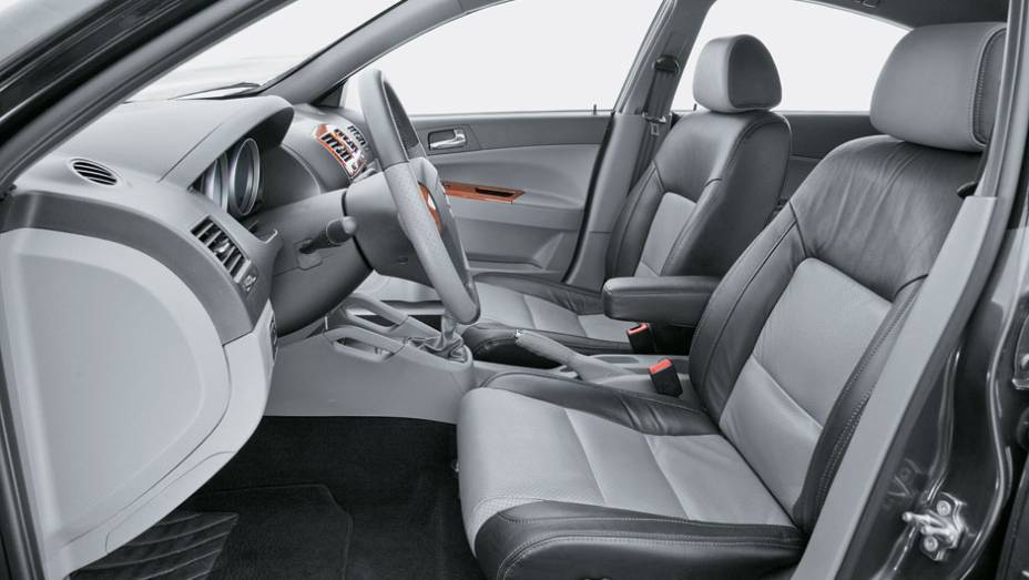 ... altura de banco de dois níveis e... ... altura de banco de dois níveis e...