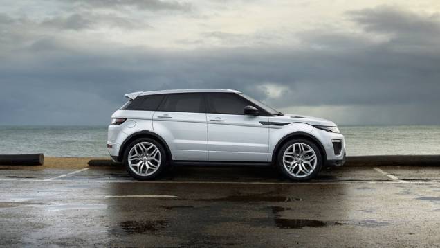 O bloco 2.0 turbodiesel terá de 150 cv a 180 cv | <a href="https://quatrorodas.abril.com.br/noticias/saloes/genebra-2015/evoque-reestilizado-estreia-genebra-839480.shtml" rel="migration">Leia mais</a> O bloco 2.0 turbodiesel terá de 150 cv a 180 cv | <a href="https://quatrorodas.abril.com.br/noticias/saloes/genebra-2015/evoque-reestilizado-estreia-genebra-839480.shtml" rel="migration">Leia mais</a>
