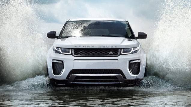 As versões Autobiography e a novidade HSE Dynamic trazem ainda as entradas de ar no capô antes presentes apenas ao modelo Coupé | <a href="https://quatrorodas.abril.com.br/noticias/saloes/genebra-2015/evoque-reestilizado-estreia-genebra-839480.shtml" rel="migration">Leia ma</a>