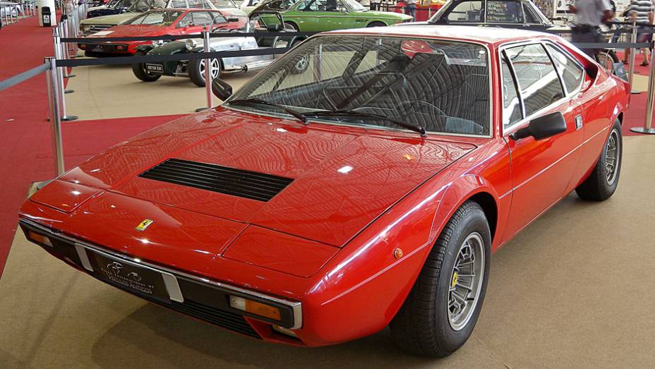 Ferrari Dino 308 GT4