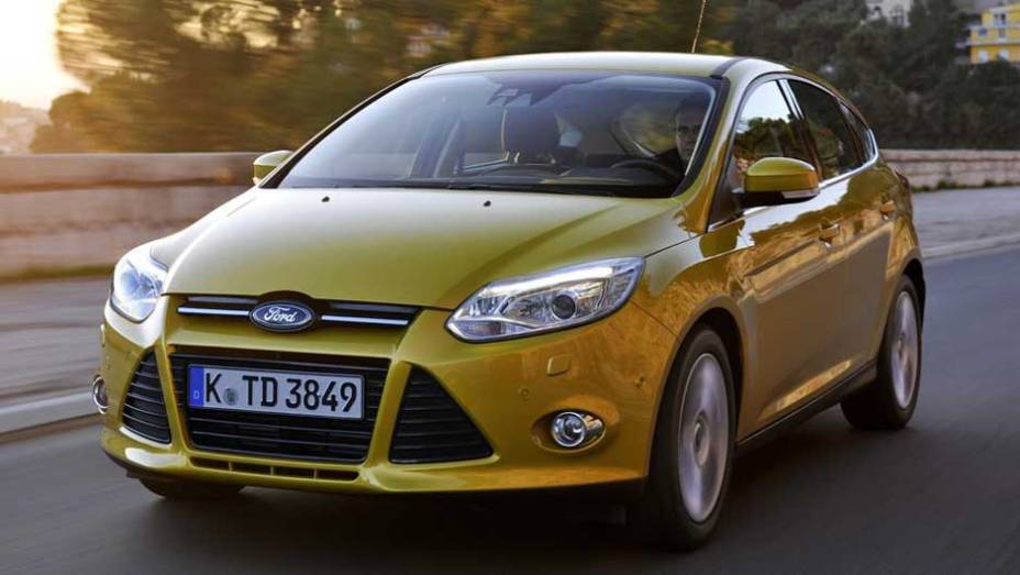 Ford Focus: em sintonia com a estratégia de oferecer apenas produtos globais, o hatch médio será trazido da Argentina | <a href="https://quatrorodas.abril.com.br/salao-do-automovel/2012/carros/focus-703908.shtml" target="_blank" rel="migration">Leia mais</a>