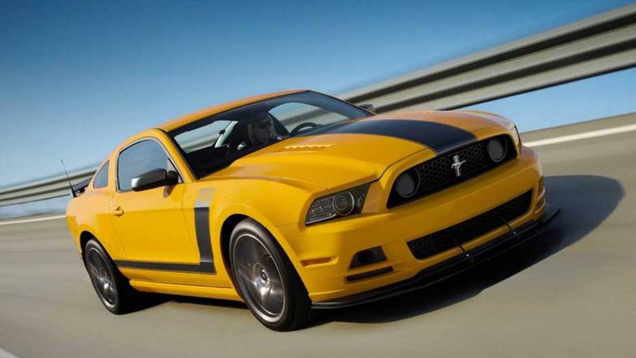 Ford Mustang Boss: a versão nervosa do cupê tem um motor 5.0 V8 com 444 cv | <a href="https://quatrorodas.abril.com.br/salao-do-automovel/2012/noticias/ford-tera-mustang-boss-novo-fusion-704940.shtml" target="_blank" rel="migration">Leia mais</a>