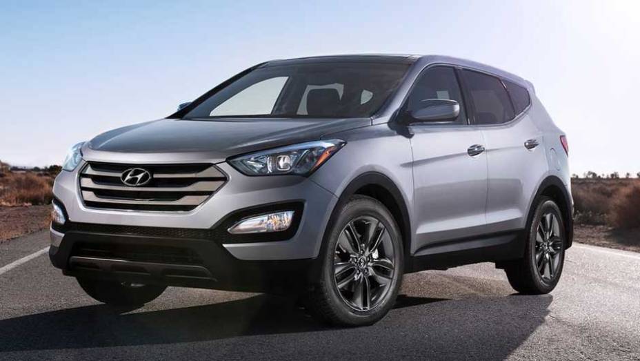 Hyundai Santa Fe: o estilo escultura fluida domina o visual do SUV, que terá versões de cinco e sete lugares | <a href="https://quatrorodas.abril.com.br/salao-do-automovel/2012/carros/hyundai-santa-fe-703900.shtml" target="_blank" rel="migration">Leia mais</a>