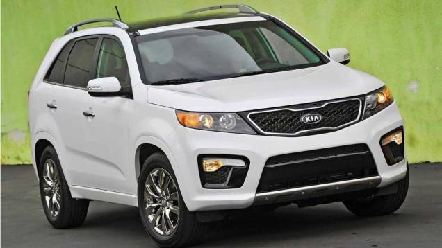 Kia Sorento: reestilizado, o utilitário esportivo mergulha de cabeça na identidade visual criada por Peter Schreyer Kia Sorento: reestilizado, o utilitário esportivo mergulha de cabeça na identidade visual criada por Peter Schreyer