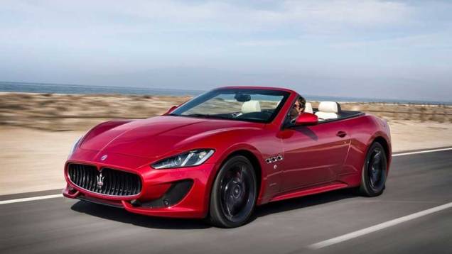 Maserati GranCabrio Sport: assim como a Ferrari 458 Italia, o modelo italiano será trazido para o Salão pelas mãos da Fiat | <a href="https://quatrorodas.abril.com.br/salao-do-automovel/2012/noticias/estande-fiat-tera-ferrari-458-italia-704925.shtml" rel="migration"></a> Maserati GranCabrio Sport: assim como a Ferrari 458 Italia, o modelo italiano será trazido para o Salão pelas mãos da Fiat | <a href="https://quatrorodas.abril.com.br/salao-do-automovel/2012/noticias/estande-fiat-tera-ferrari-458-italia-704925.shtml" rel="migration"></a>