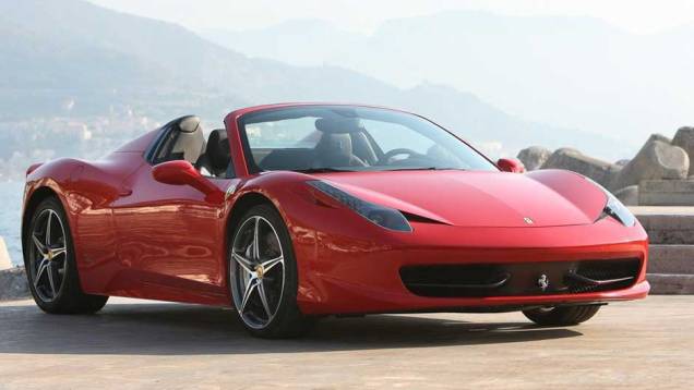 Ferrari 458 Italia: se a Via Italia, importadora oficial da marca de Maranello, não terá estande no Anhembi, a Fiat resolverá este problema com a versão Spider | <a href="https://quatrorodas.abril.com.br/salao-do-automovel/2012/noticias/estande-fiat-tera-f" rel="migration"></a> Ferrari 458 Italia: se a Via Italia, importadora oficial da marca de Maranello, não terá estande no Anhembi, a Fiat resolverá este problema com a versão Spider | <a href="https://quatrorodas.abril.com.br/salao-do-automovel/2012/noticias/estande-fiat-tera-f" rel="migration"></a>