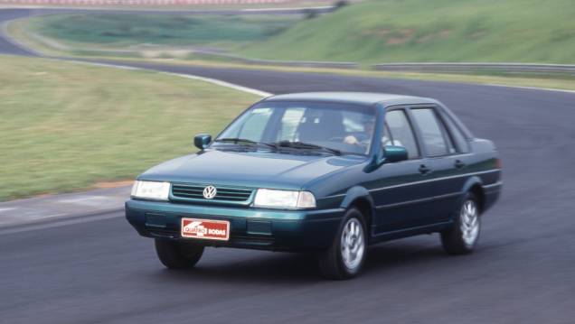 1997 - Os parachoques agora vinham 100% pintados na cor do carro. A injeção eletrônica multiponto Bosch foi substituída pela da Magnetti Marelli, aprimorando consumo e desempenho