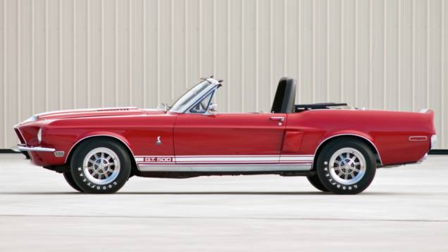 1968 - Shelby GT500 - A novidade era o Shelby conversível. No decorrer do ano, o V8 de 7.0 litros das viaturas policiais da Ford deu lugar ao Cobra Jet de estimados 410 cv (0 a 96 km/h em 5,4 segundos)