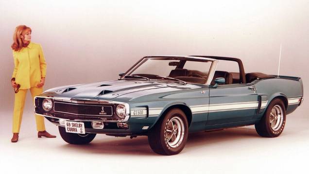 1969 - Shelby GT500 - Foi a última atualização dos Shelby Mustang clássicos, que saíram de linha. O GT350 vinha equipado com um V8 de 250 cv, enquanto o GT500 oferecia o Cobra Jet de alegados 335 cv 1969 - Shelby GT500 - Foi a última atualização dos Shelby Mustang clássicos, que saíram de linha. O GT350 vinha equipado com um V8 de 250 cv, enquanto o GT500 oferecia o Cobra Jet de alegados 335 cv